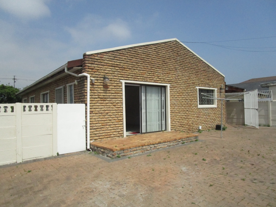 3 Bedroom Property for Sale in Athlone Western Cape